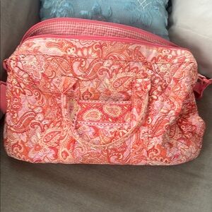 Quilted 🌸Vera Bradley Colorful Overnight/Gym Bag /Workbag - Fun & Functional! 🎉